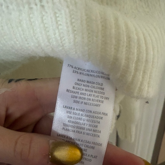 Calvin Klein Women's Off-white/Cream Sweater with Black Logo - Picture 11 of 11